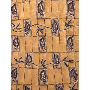Bill Blass Leaf Vine  Motif Extra Long Silk Men’s Necktie